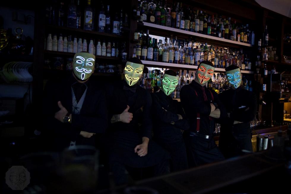 Barmani w ikonicznych maskach po raz pierwszy we Wrocawiu